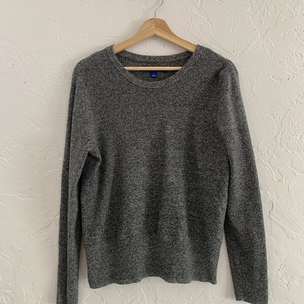 Grey Sweater. Women’s Size L